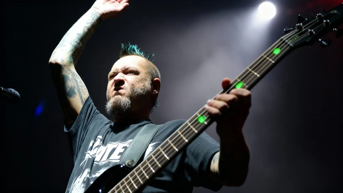 Limp Bizkit Bassist Sam Rivers Dies at 48