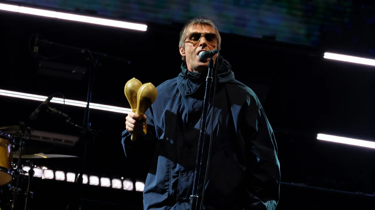 Flares Ignited at Oasis Melbourne Concert